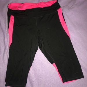 Knee length running pants